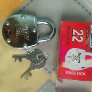 Lock 3 Medium Size