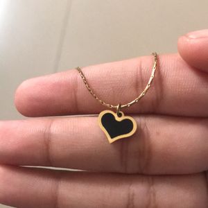 black heart waterproof pendant and chain