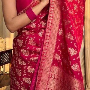 Pure Kanjeeveram Silk Saree🩷🤍