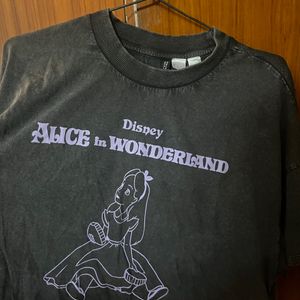 HNM x Disney Crop Tshirt