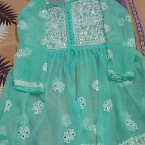 Chikankari Short Kurti