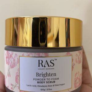 Ras Brighten Body Scrub