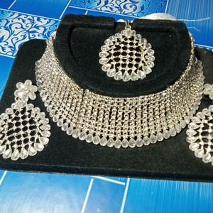 Attractive Silver Necklace Set