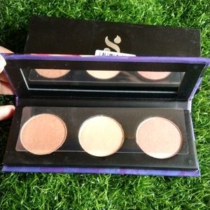 Sugar Contour De Force Highlighter Palette