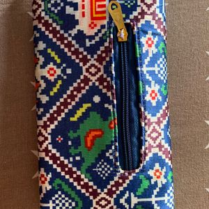 Women Patola Print Dark Blue Clutch