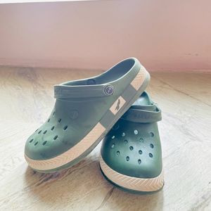Crocs for men’s