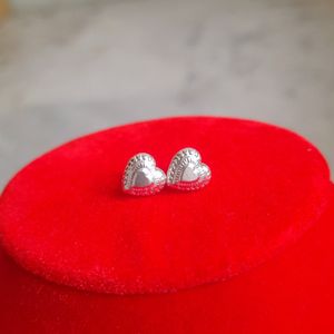 Beautiful New Heart Shape Studs