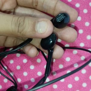 Earphone