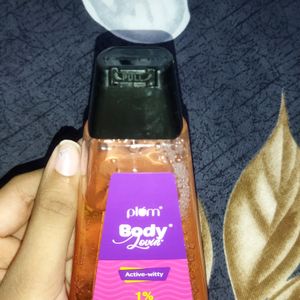 Plum 1% Salicylic Body Wash