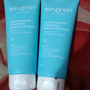 Dot & Key Facewash