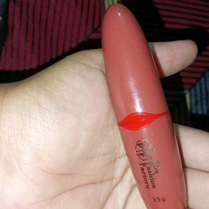 The Fashion Factory Waterproof Lipstick Dark Peach