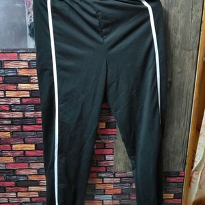 Urbanic Trackpants Size m