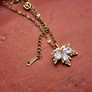 Maple Leaf 🍁 Antitarnish Necklace