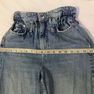 Highwaisted Momfit Denim Waist 26-28