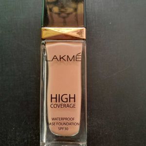 Lakme High Coverage Waterproof Base Foundation