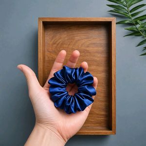 Satin Silk Scrunchie ~ 1