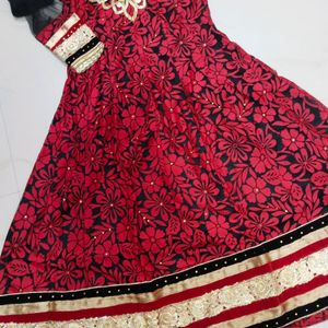 Black & Red Anarkali With Dupatta & Paijama