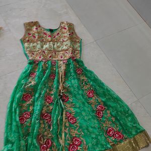 💚 Green Colour Anarkali Dress