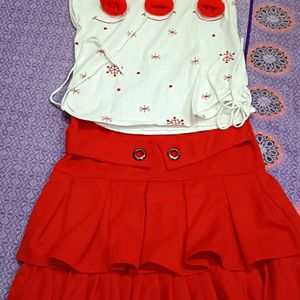 Skirts Top Red N White Colour