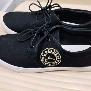 Combit Casual Shoes