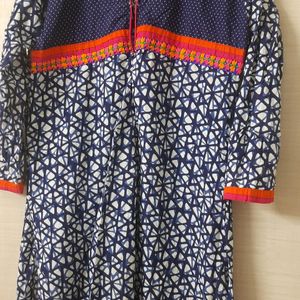 Blue collar kurta with prints