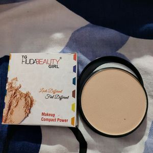 Huda Beauty Makeup Compact Powder.