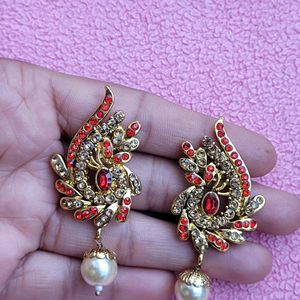 2 Set Earrings