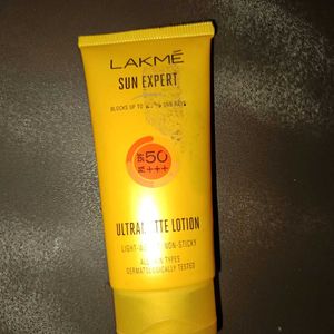 Lakme Sunsreen And Sanfe Facial Razors New -2