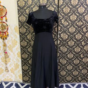 Beautiful Black Midi Dress