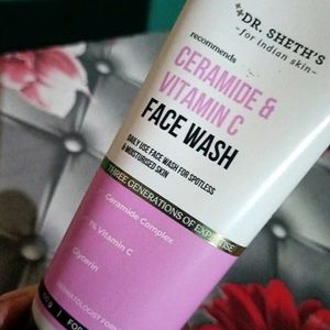 Dr Sheths Ceramide And Vitamin C Face Wash