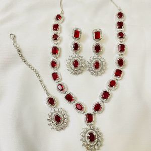 Necklace Set With Mangtika