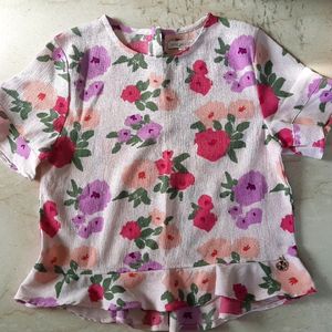 New Pink Floral Chiffon Top (Just Bought This Month) Last Selling Price Rs450 Because I Have Bought It In Rs1059 And Only Wore Once So This Is Like New Only