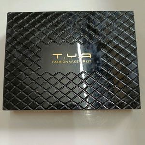 TYA  Fashion Makeup Kit, Free Gift 🎁 Too