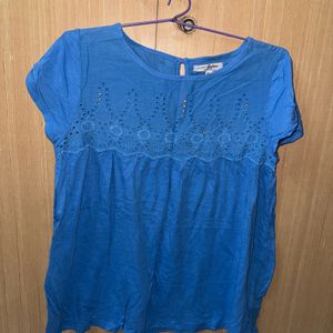 womens Tops