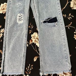 Heavily  Washed Distress Korean Straight Fit Jeans