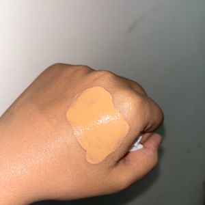 LA GIRL PRO COVERAGE ILLUMINATING FOUNDATION