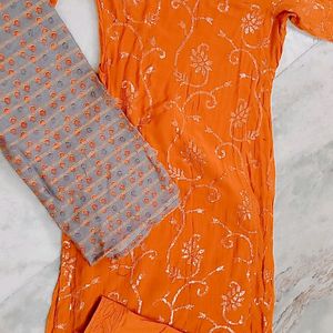 Kurta Set With Printed Dupatta