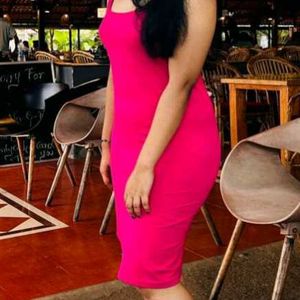 Bodycon pink dress