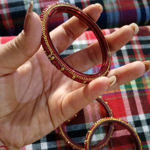 Set Of 4 Maroon Colour Glass Bangles