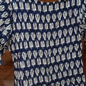 Gerua Printed Kurta Women