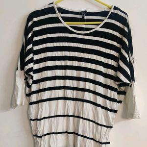 Black And White Smart Tee