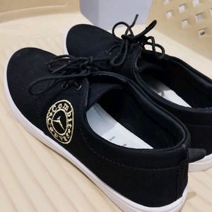 Combit Casual Shoes