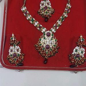 Necklace Set