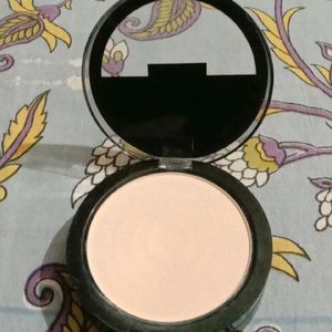 Maybelline New York Compact