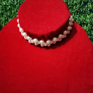 Bedes Necklace