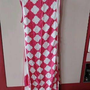 Beautiful Pink White Kurti