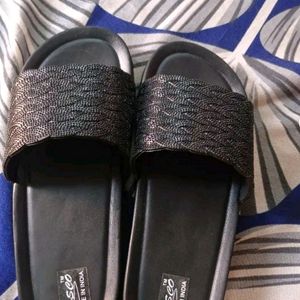 Brand New Women's Flip-flops UK6