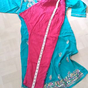 Chikenkari, Lakhnawi Kurti With Pant.