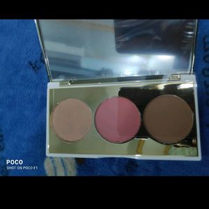 Myglamm 3 In 1 Contour Blusher Highlighter