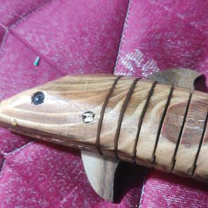 HANDMADE WOODEN FLEXIBLE FISH TOY